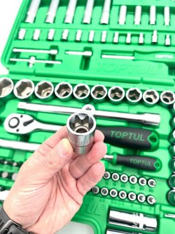 Автомобильный набор инструментов 1/4", 1/2" 108ед. (6-гр.) TOPTUL GCAI108R