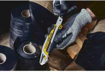 Ніж STANLEY "Fatmax Integrated Snap Knife", висувне лезо 18 мм,ножа 165 мм. | FMHT10592-0