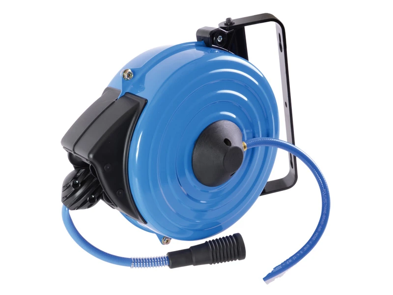 KING TONY Шланг воздушный 10м с быстросъемными фитингами в пластиковом кейсе с автоподмоткой | 79910