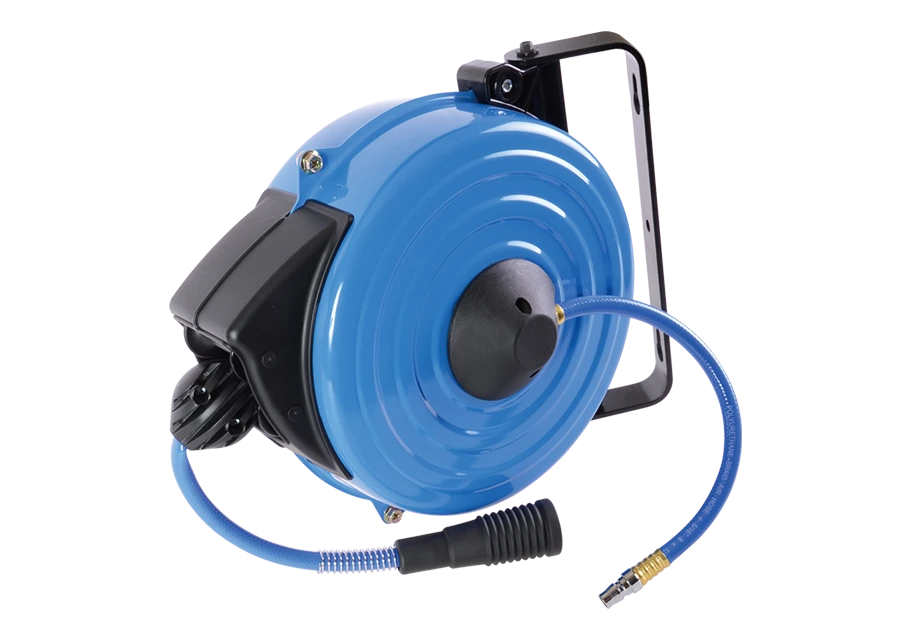 KING TONY Шланг воздушный 15м с быстросъемными фитингами в пластиковом кейсе с автоподмоткой EUROPE 