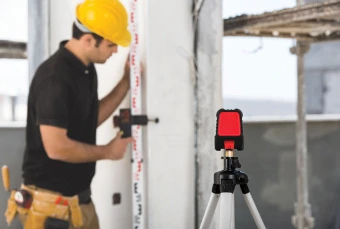 Рівень лазерний VHX VIP KAPRO (870kr)