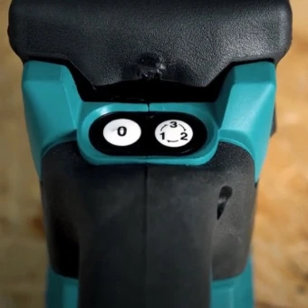 Акумуляторна віброшліфмашина Makita DBO380Z (18 В, без АКБ, 93x185 мм)