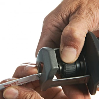 MILWAUKEE Пила сабельная аккумуляторная M12 FUEL CHZ-602X | 4933451511