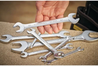 Ключ гайковий ріжковий STANLEY, 16 x17 мм | FMMT13069-0