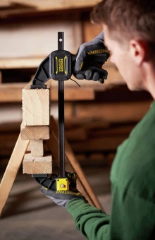STANLEY FMHT0-83239 Струбцина "FatMax XL" быстрозажимная, макс. размер: 300мм - 540мм, давление 270к