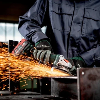 Акумуляторна безщіткова болгарка Metabo WB 18 LT BL 11-125 Quick (2х18 В, 8 А*год, 125 мм) (61305481