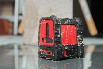 Рівень лазерний VHX VIP KAPRO (870kr)