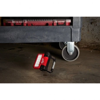 MILWAUKEE Аккумуляторный фонарь заряжаемый через USB L4 FFL-301 | 4933479766