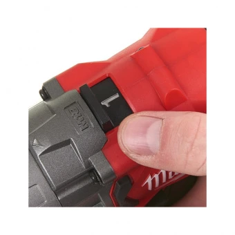 MILWAUKEE Дрель-шуруповерт аккумуляторная M18FDD2-402C крут. мом.135 Нм | 4933464598