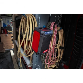 MILWAUKEE Радіоприймач із зарядним пристроєм , M12 RCDAB+ | 4933472114