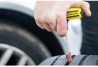 Комплект автомобільний STANLEY для швидкого ремонту шин | STHT80891-0