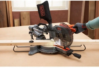 Пила торцювальна мережева BLACK+DECKER, 1500 Вт, диск 216х30 мм (диск ТСТ на 24 зуб)