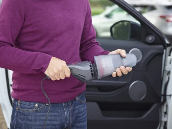 Пилосос автомобільний BLACK+DECKER, 12 В (автомережа),повітряна потужність 8.5 аВт