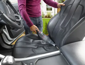 Пилосос автомобільний BLACK+DECKER, 12 В (автомережа),повітряна потужність 8.5 аВт