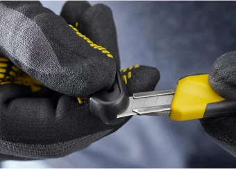 Ніж STANLEY, 9-мм лезо з сегментами, що відламуються, L = 140 мм. | STHT0-10264