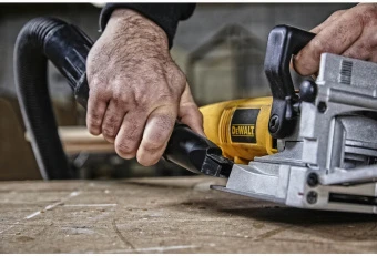 Фрезер ламельный DeWalt, 600 Вт, 10000 об/мин, чемодан.
