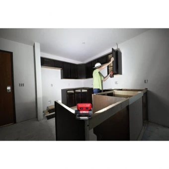 MILWAUKEE Аккумуляторный фонарь заряжаемый через USB L4 FFL-301 | 4933479766