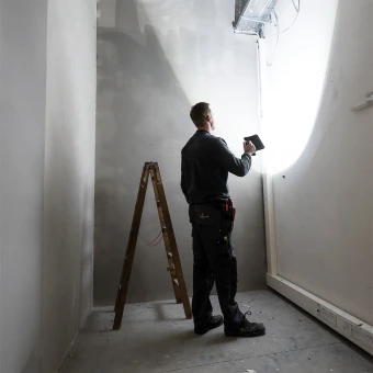 SCANGRIP Прожектор переносной 2000 lumen NOVA R (На аккумуляторе) | 03.6201