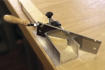 Wolfcraft стусло для косых распилов элементов стыка 250 x 60 x73 // 2228000