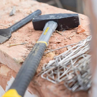 STANLEY STHT0-51908 Молоток 500г DIN 1041 с рукояткой из стекловолокна