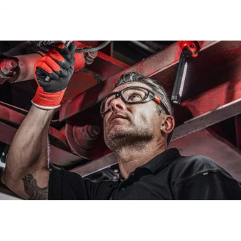 MILWAUKEE Аккумуляторный фонарь USB 3-в-1 550 люмен L4 SL550-301 | 4933478869