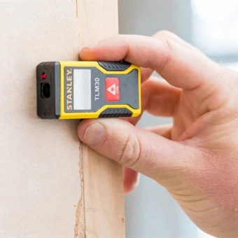 STANLEY STHT9-77425 Измеритель расстояния лазерный TLM30 (р/д 0,1-9м +6мм) для мебели