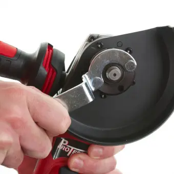 MILWAUKEE Шліфмашина кутова , AGV 12-125 X, 1200Вт, Ø125мм | 4933428085