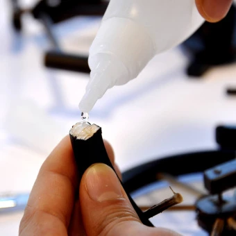 Клей с активатором для МДФ и дерева 100мл+25мл Akfix