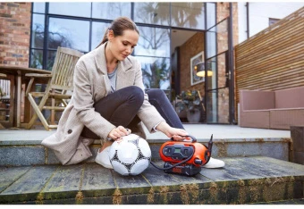 Компресор автомобільний акумуляторний BLACK + DECKER, Li-Ion, 18 В, вага 2 кг, без акумулятора