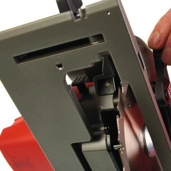 MILWAUKEE Пила дисковая аккумуляторная бесщеточная M12 CCS44-402C FUEL 4933448235 | 4933448235