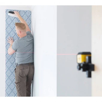 STANLEY STHT77498-1 Лазерный кросслайнер Cubix, красный, дальность 12м, ошибка +/- 0,6 мм/10м