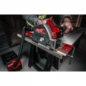 MILWAUKEE Аккумуляторная погружная пила по дереву и пластику 55 мм M18 FPS55-552P, 4933478778 | 4933