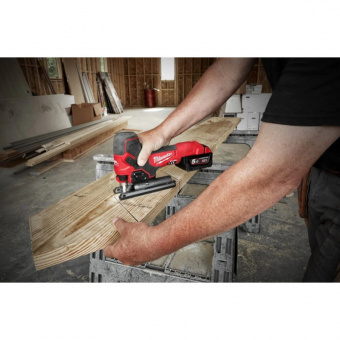 MILWAUKEE Пила лобзиковая аккумуляторная бесщёточная M18 FBJS-502X FUEL™ с грибовидной рукояткой | 4