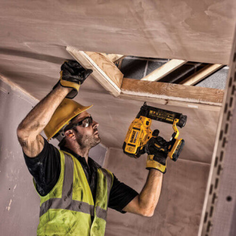 Пістолет цвяхозабивний акумуляторний DeWALT, 18В XR Li-Ion, безщітковий, діаметр/довжина цвяха 1.25/