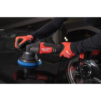 MILWAUKEE Полировальная машина аккумуляторная бесщёточная орбитальная M18 FROP15-502X KIT | 49334923