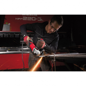 MILWAUKEE Шліфмашина кутова , AGV 15-150 XC, 1550Вт, Ø150мм | 4933433250