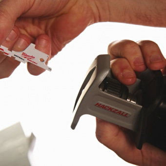 MILWAUKEE Пила сабельная аккумуляторная M12 C12 HZ-202С | 4933441195