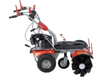 Підмітальна машина бензинова YATO: двигун- 3,5 кВт, зона підмітання- 1 м, швидкість- 0,7- 1,2 м/с