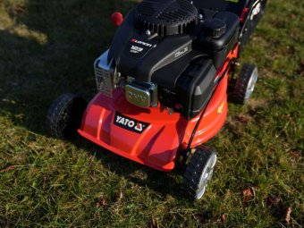 Газонокосарка бензинова YATO 2,1кВт, ширина різання: Ø= 41см, травозбірник- 40л