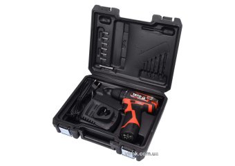 YATO Шуруповерт аккумуляторный YATO YT-82901