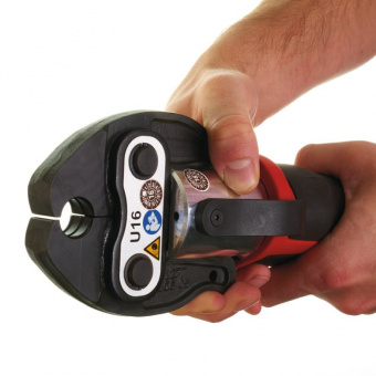 MILWAUKEE Обжимник гідравлійчний акумуляторний для трубM12 HPT-202C  | 4933443085