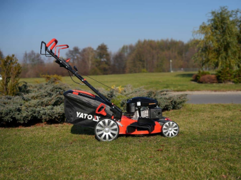 Газонокосарка бензинова YATO з приводом: 3,5кВт, ширина різання: Ø= 53 см, травозбірник- 62л