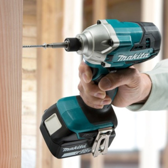 Акумуляторний ударний гайковерт Makita DTD156SF (18 В, 3 А*год, 155 Н*м)